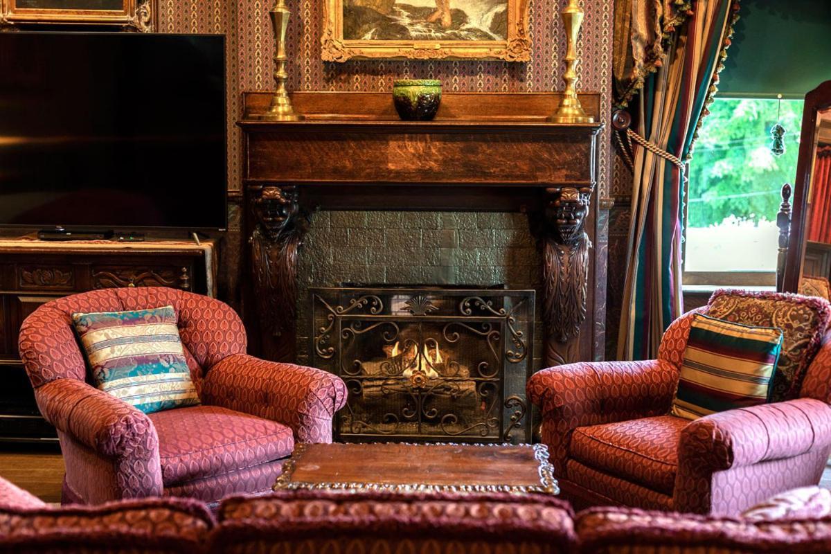 South Broadway Manor B&B - Near Fallingwater, Ohiopyle State Park, Hiking & Biking Trails Gap Scottdale Exterior foto